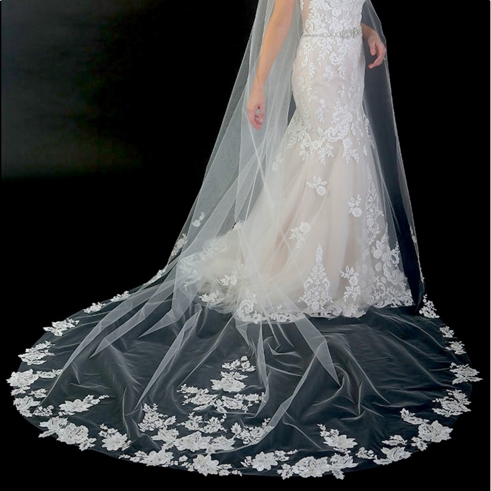 Essence of Australia NWT Cathedral Veil